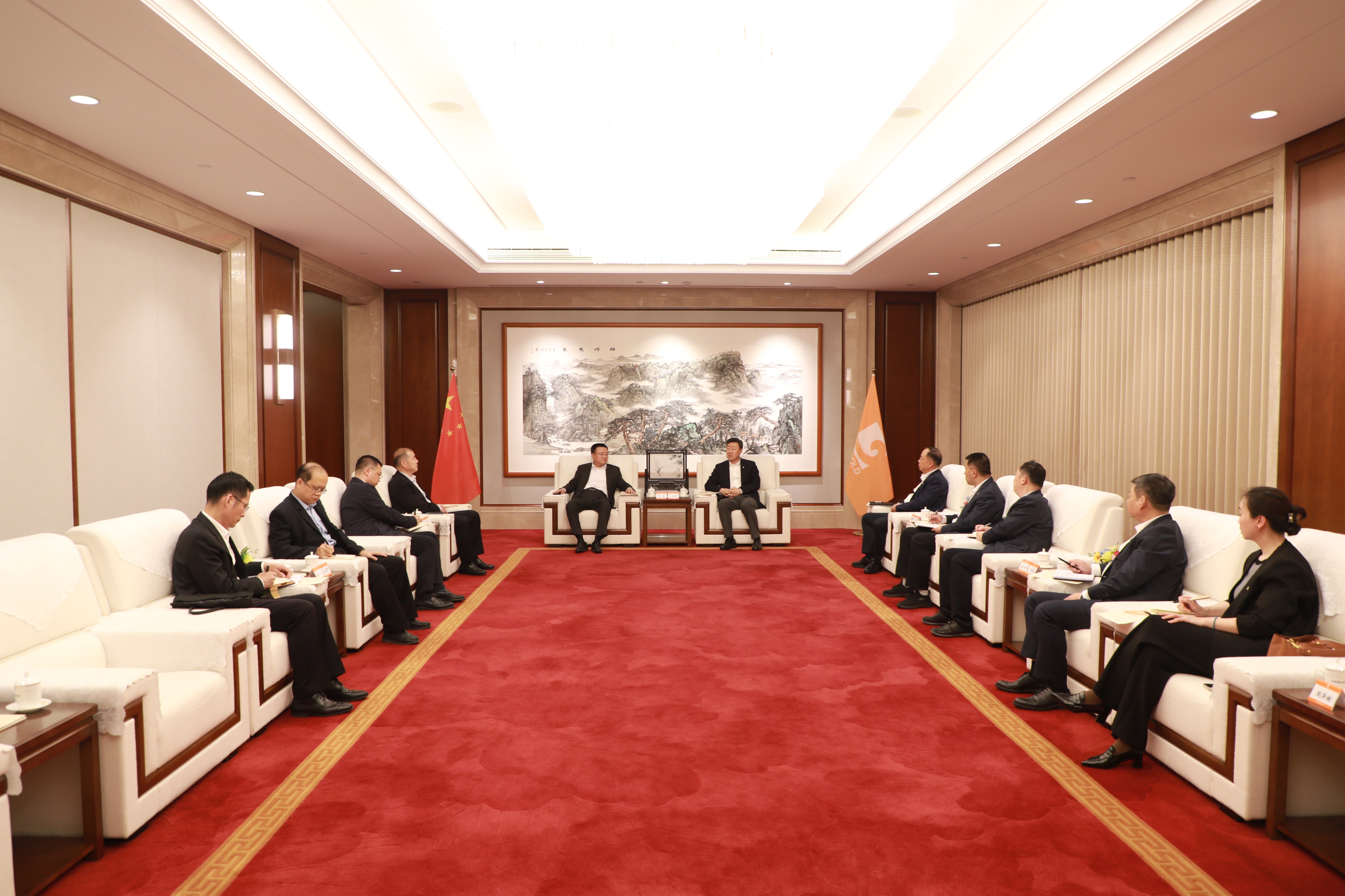 集团与山东财金集团举行工作会谈