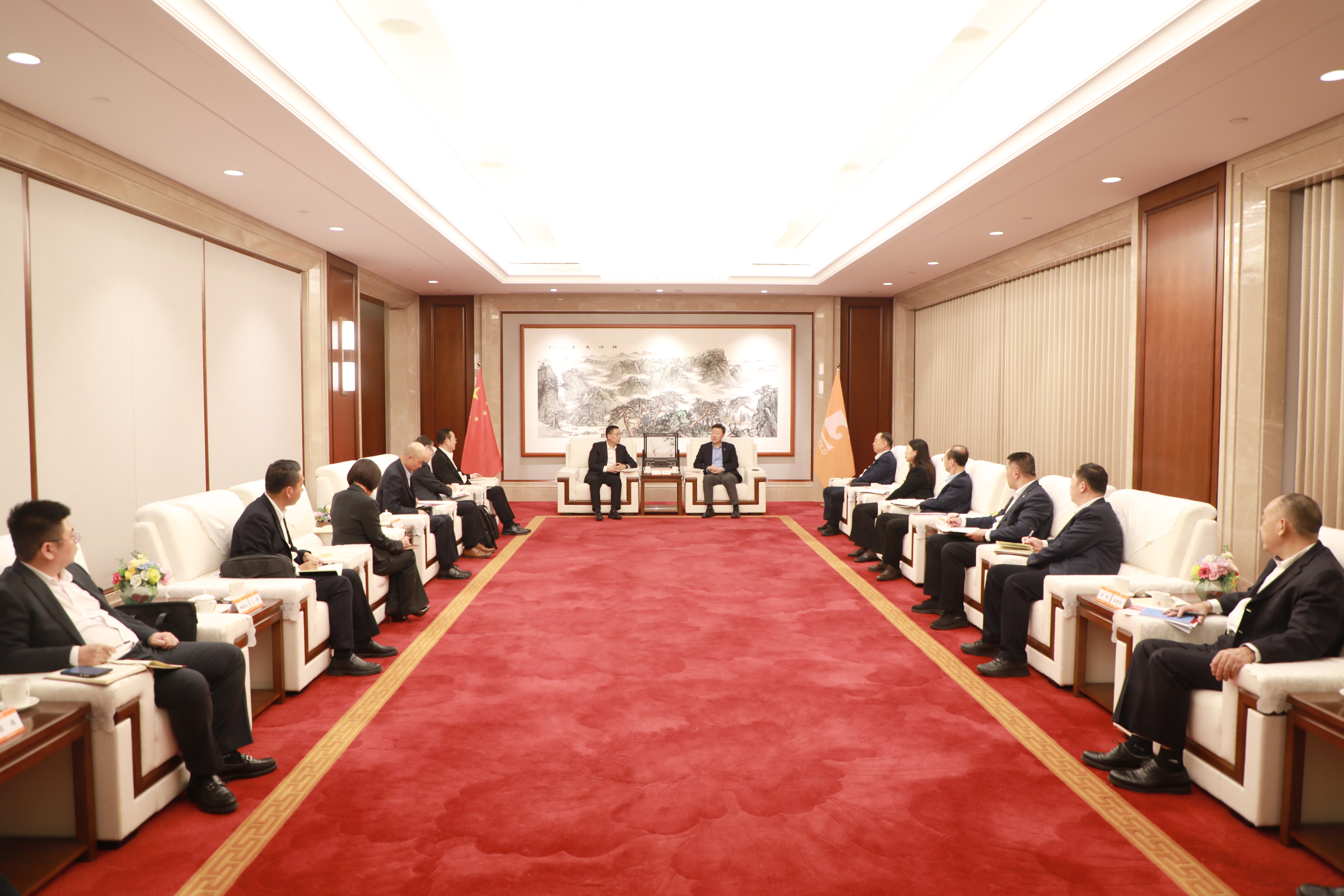 张晓海会见中国人保寿险公司党委委员、副总裁巴音一行