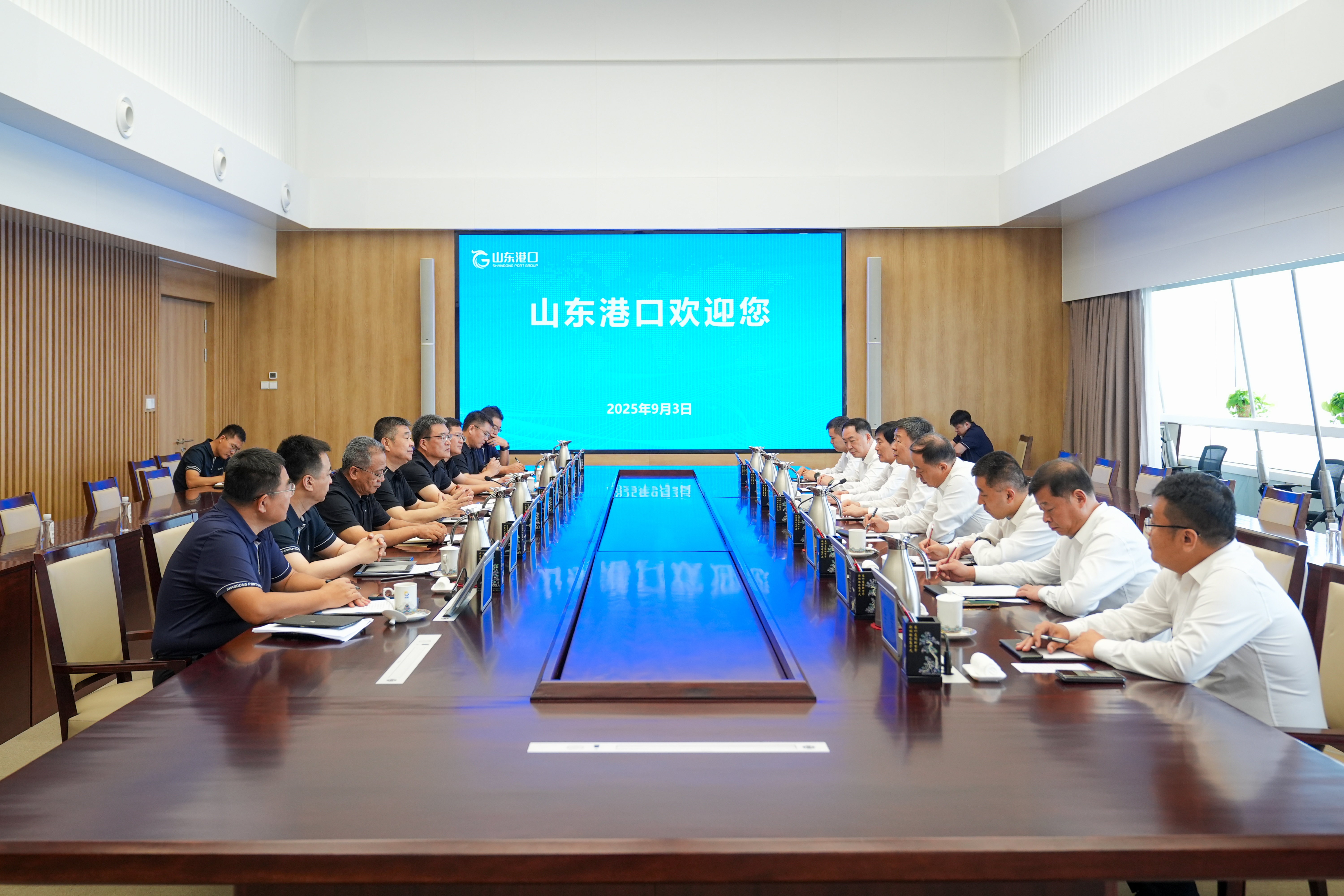 张晓海到山东港口集团交流工作
